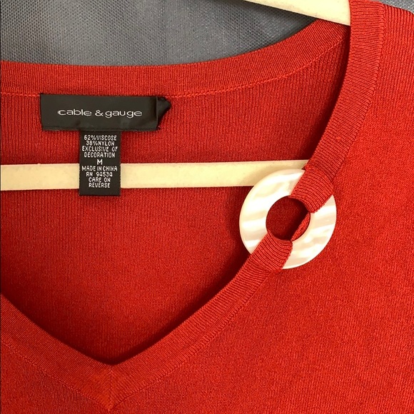 💥3 for $10💥 Cable & Guage red knit top - Picture 2 of 5